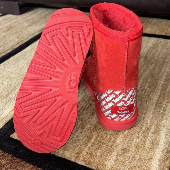 Twizzler ugg - Picture 3 of 4